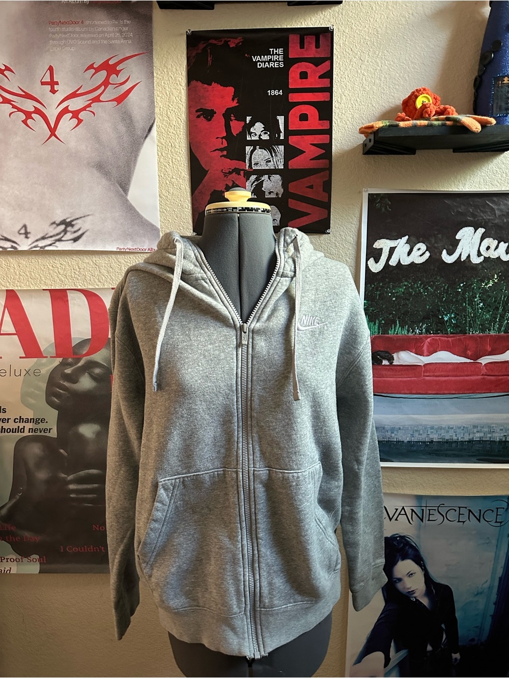 Nike Heather Gray Fleece-Lined Hoodie